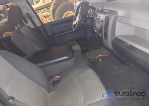 2010 Dodge Ram 1500 St z USA, uszkodzony, nr VIN 1D7RV1GT0AS217722